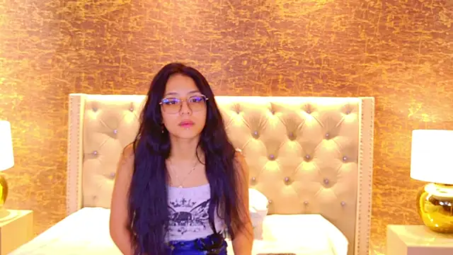 Kiara layla online show from June 2026 10:13:02 AM