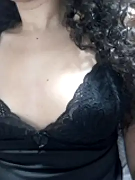 venuseyes25 online show from July 2026 01:11:01 AM