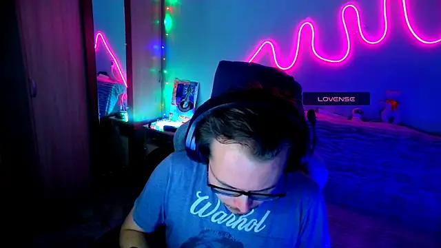 MeLanXolik online show from June 2026 08:25:02 PM