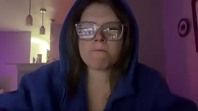 cozyqt94 online show from May 2026 04:51:02 AM