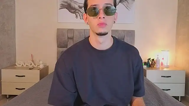 isaacblaze  online show from July 2026 03:31:02 AM