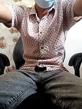 BlackkCrab online show from May 2026 07:38:02 AM