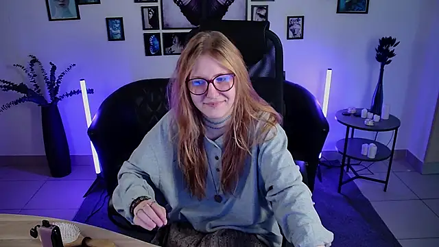lanafitch online show from June 2026 11:37:02 AM
