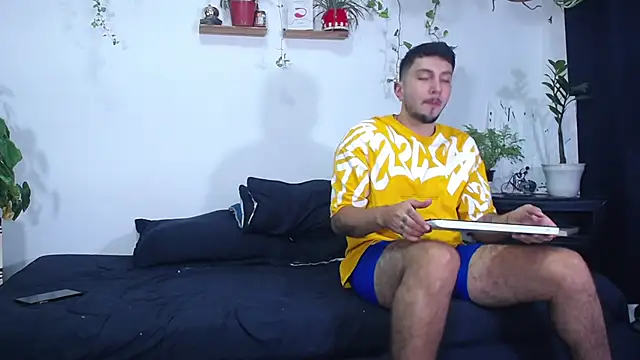 Adam Borsalino online show from June 2026 01:33:01 AM