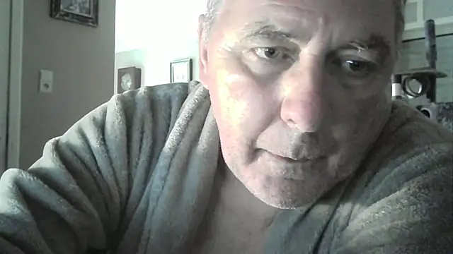 Snapshot of edje59a chatting on November 2025 07:31:02 AM edje59a online show from November 2025 07:31:02 AM