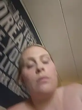 Buseta123 online show from May 2026 12:46:01 PM