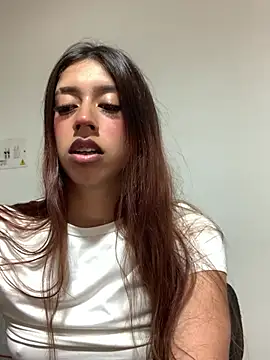SarahFox- online show from May 2026 08:38:02 PM