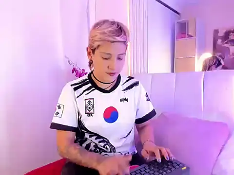 DannyRoudX online show from June 2026 03:49:01 AM
