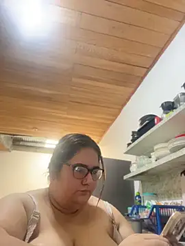 Snapshot of marianacooper1234 chatting on June 2026 09:34:01 PM marianacooper1234 online show from June 2026 09:34:01 PM