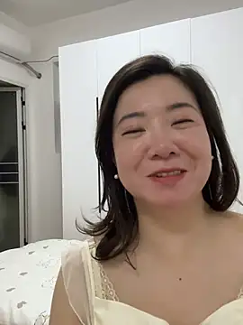 xichunhh online show from May 2026 12:46:01 PM