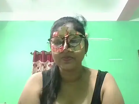 Snapshot of Kavya17 chatting on June 2026 01:56:01 PM Kavya17 online show from June 2026 01:56:01 PM