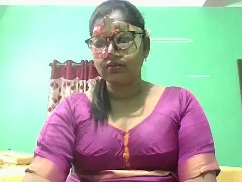 Snapshot of Kavya17 chatting on June 2026 06:17:02 PM Kavya17 online show from June 2026 06:17:02 PM