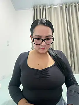 rousee69  online show from June 2026 12:04:01 AM