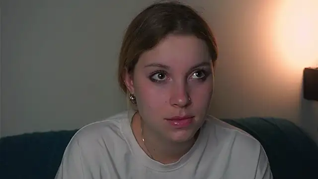 Sairallyn online show from June 2026 10:26:01 PM