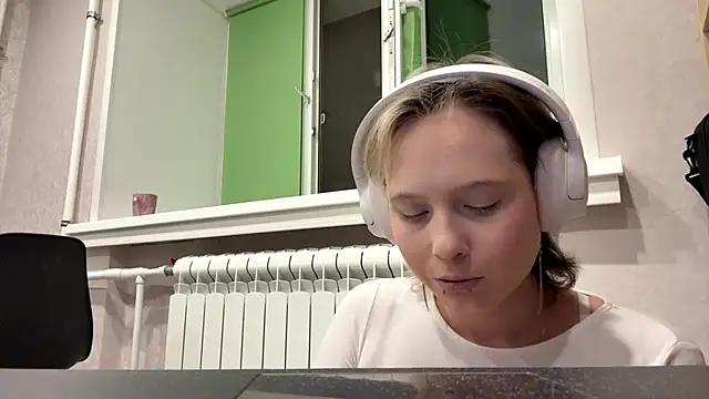 CuteLilit online show from June 2026 08:08:01 PM