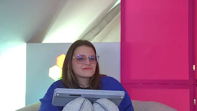 AlexaAvery online show from June 2026 06:38:01 AM