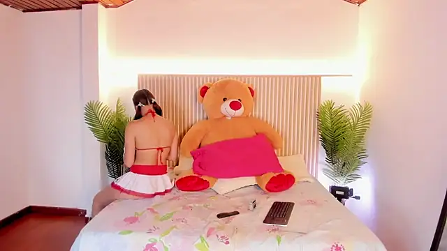 Milu blossom online show from June 2026 12:52:02 PM