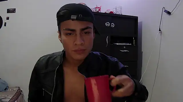 Snapshot of Fenix_hardcock chatting on May 2026 11:16:02 AM Fenix hardcock online show from May 2026 11:16:02 AM