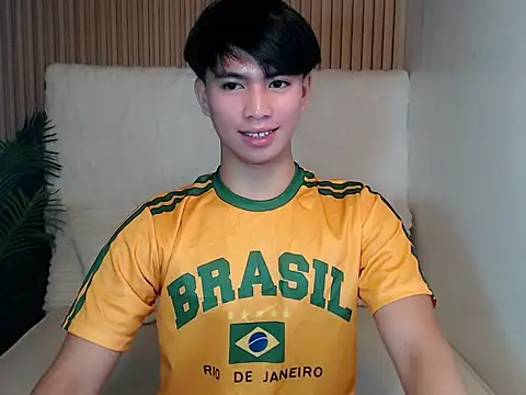 Snapshot of horny_jamesxx chatting on May 2026 01:33:02 AM horny jamesxx online show from May 2026 01:33:02 AM