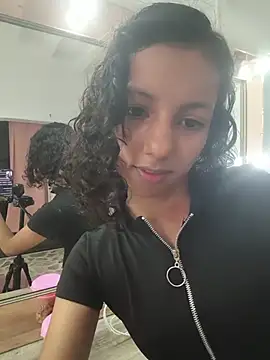 DaliaKhemu online show from June 2026 01:01:02 PM