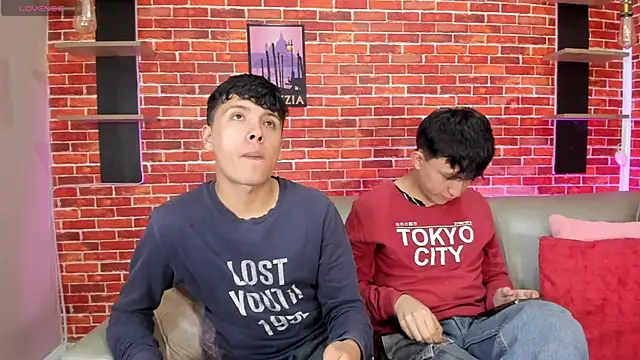 Hoot boyss  online show from July 2026 08:13:02 PM
