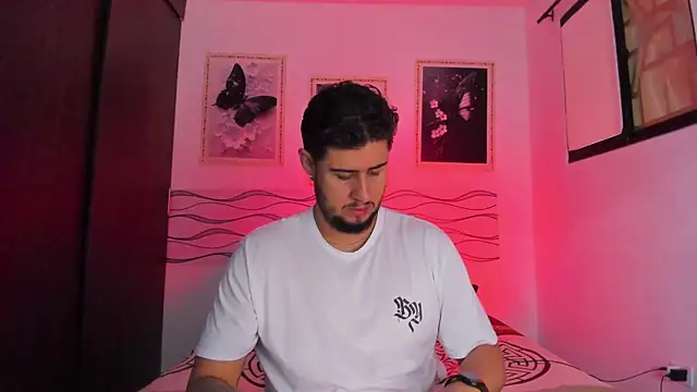 Ryan evannss  online show from May 2026 01:04:02 PM