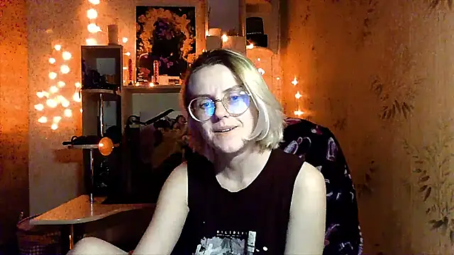 Snapshot of __Freya___ chatting on May 2026 08:27:01 PM Freya online show from May 2026 08:27:01 PM