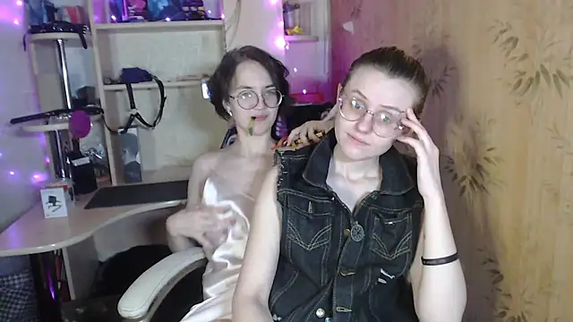 Snapshot of __Freya___ chatting on May 2026 03:39:02 PM Freya online show from May 2026 03:39:02 PM