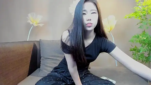 Snapshot of yu598188 chatting on June 2026 03:00:02 AM yu598188 online show from June 2026 03:00:02 AM