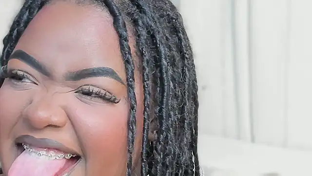 Ayanaa Ebony  online show from June 2026 11:15:02 AM