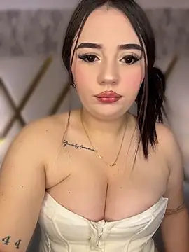 ValeriaCarter online show from June 2026 12:37:01 PM