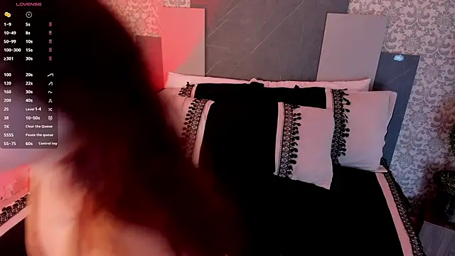 AbrilSnow online show from July 2026 11:48:01 AM
