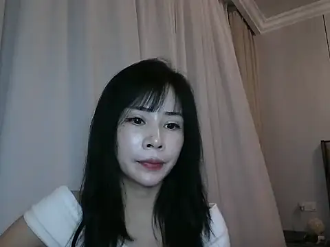 Yuyu-love online show from May 2026 12:15:01 PM