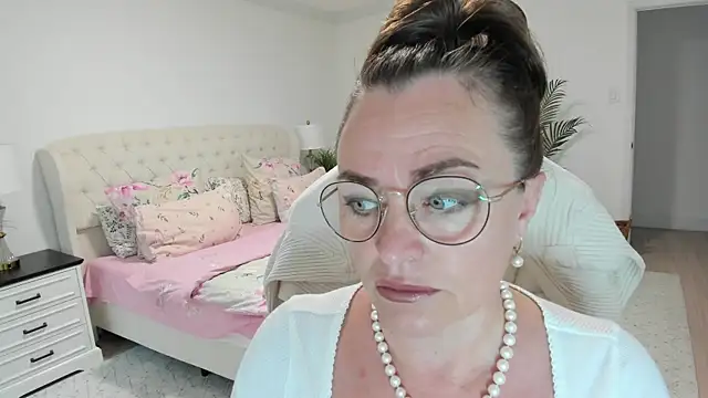 Vika73 online show from July 2026 11:46:01 AM