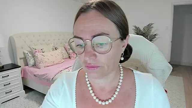Vika73 online show from July 2026 11:19:01 AM