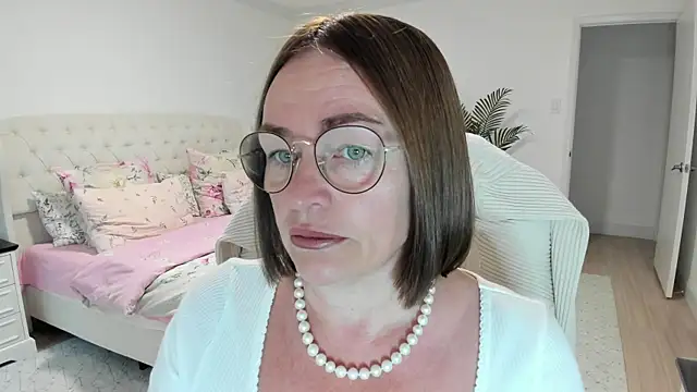 Vika73 online show from July 2026 11:28:01 AM