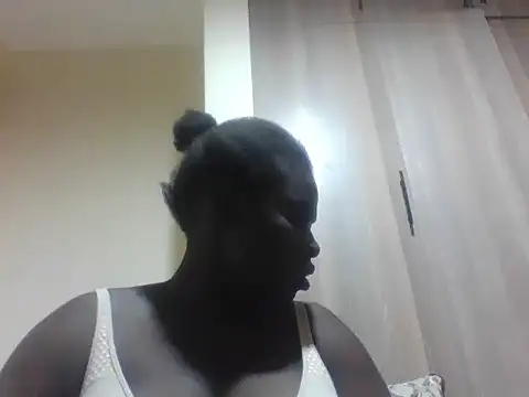 Snapshot of melaningirl chatting on June 2026 09:35:02 PM melaningirl online show from June 2026 09:35:02 PM