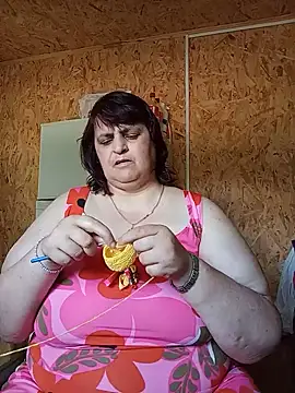 LisichkaOksana online show from June 2026 07:39:01 AM