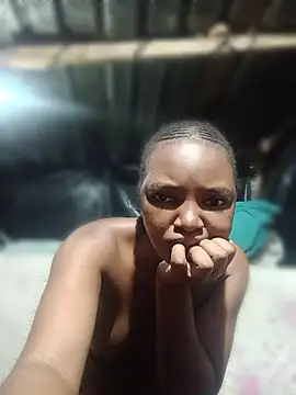 Snapshot of SexySisa chatting on June 2026 05:45:02 AM SexySisa online show from June 2026 05:45:02 AM