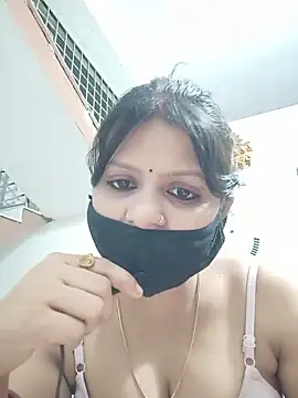 ZOYA-STRIP online show from June 2026 05:23:01 PM