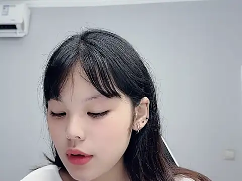 Mia8888 online show from May 2026 02:19:02 AM