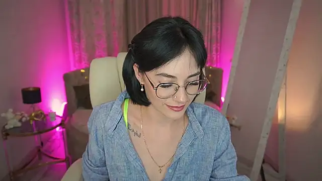 EviiLune online show from July 2026 08:44:02 PM