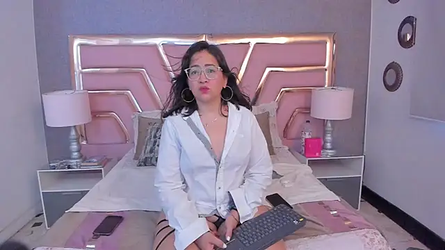 AlissBluumm online show from June 2026 11:53:01 AM