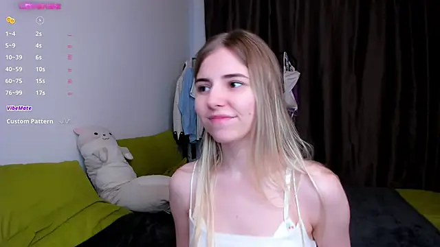 Honey Lia online show from May 2026 12:43:02 PM
