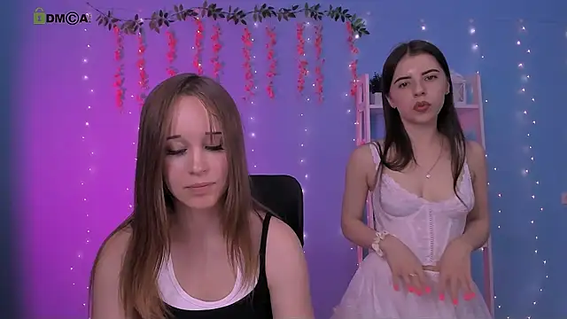 lyra desire online show from June 2026 07:29:01 PM