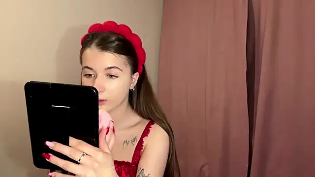 cute nessy online show from May 2026 02:12:01 PM
