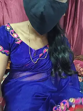 Snapshot of reshma124 chatting on July 2026 06:41:02 AM reshma124 online show from July 2026 06:41:02 AM