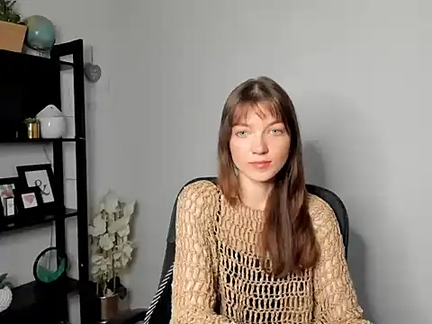 Snapshot of KiraBliss28 chatting on May 2026 05:46:01 AM KiraBliss28 online show from May 2026 05:46:01 AM