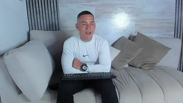 Snapshot of dylan_viper chatting on May 2026 03:01:02 AM dylan viper online show from May 2026 03:01:02 AM