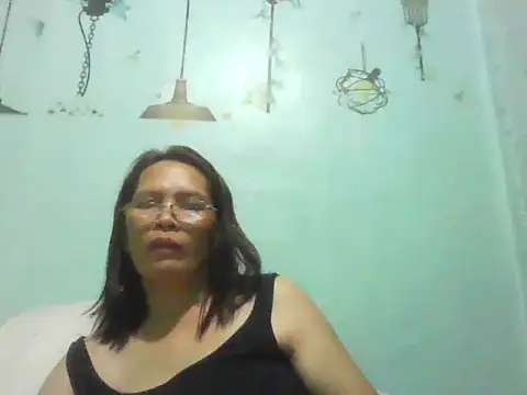 momshe2026 online show from June 2026 01:22:01 PM